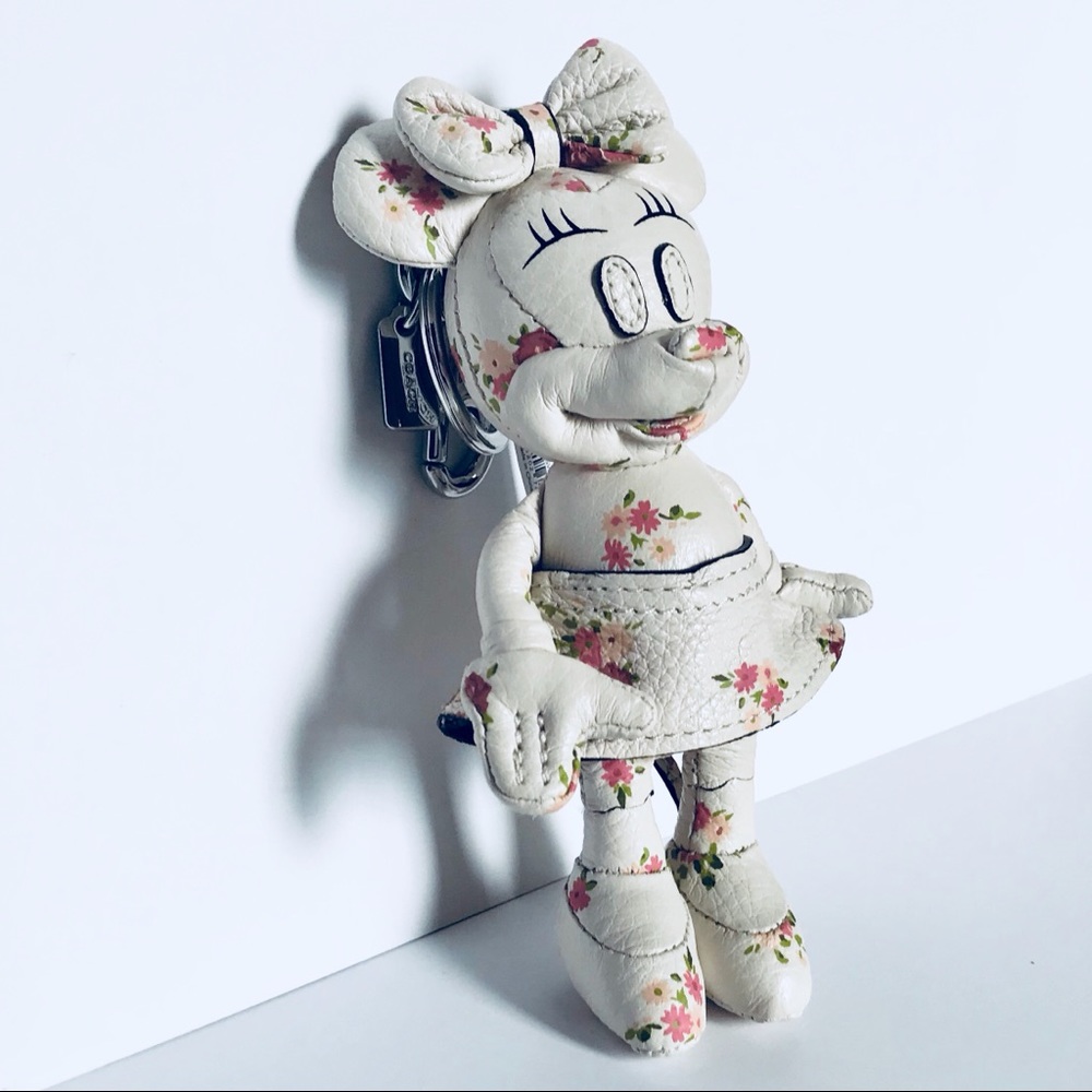 *FLASH SALE Disney x Coach Minnie Mouse keychain